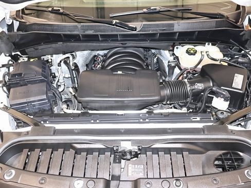 Used 2020 Chevrolet Silverado 1500 LT Trail Boss image 37