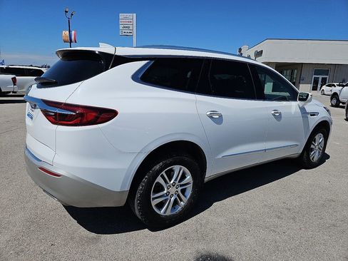 Used 2020 Buick Enclave Essence FWD image 8