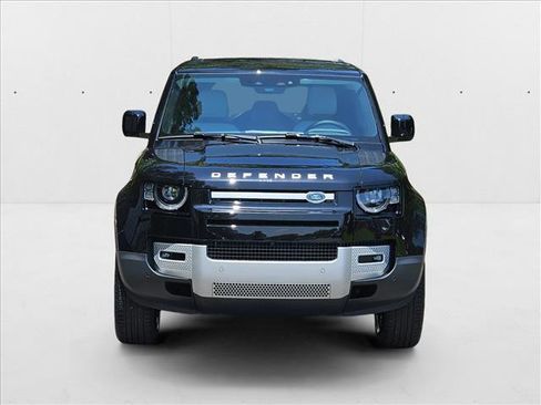New 2025 Land Rover Defender 110 S image 6
