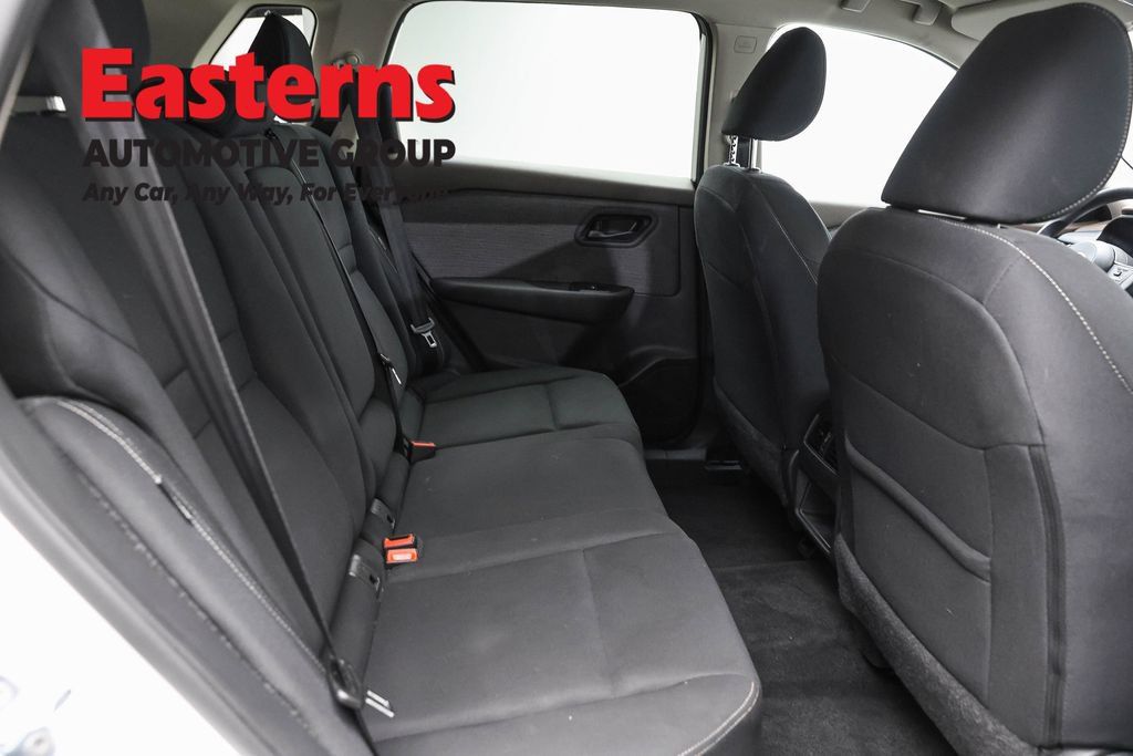 Used 2023 Nissan Rogue S AWD/4WD image 26