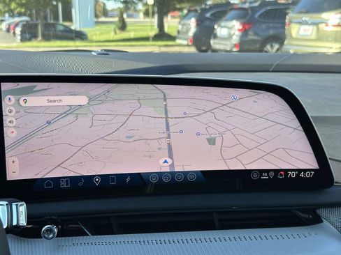 New 2025 Cadillac Optiq Sport 2 w/ LPO, ONYX Package image 20