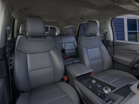 New 2025 Ford Explorer Active w/ Active Comfort Package image 11