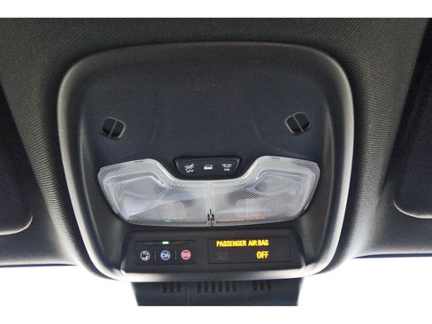 Used 2024 Chevrolet Colorado LT w/ LT Convenience Package III RWD image 23