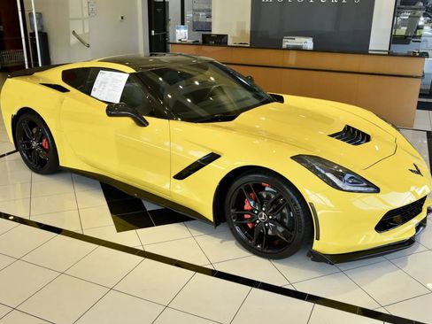 Used 2014 Chevrolet Corvette Stingray Coupe w/ 2LT Preferred Equipment Group RWD image 7