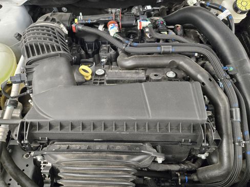 Used 2025 Ford Maverick Lobo AWD/4WD image 30
