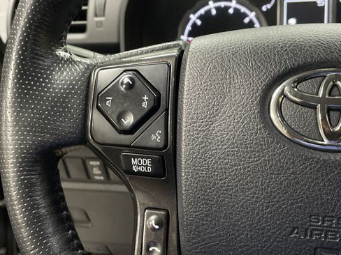 Certified 2023 Toyota 4Runner TRD Off-Road Premium image 19