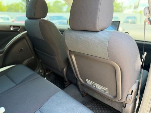 Used 2008 Toyota Matrix XR FWD image 23