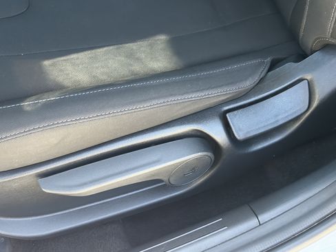 Used 2024 Hyundai Elantra SEL FWD image 28