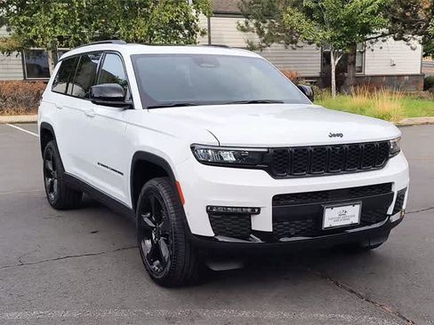 New 2025 Jeep Grand Cherokee L Limited w/ Luxury Tech Group II image 3