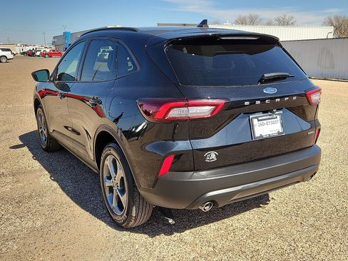 Used 2025 Ford Escape ST-Line image 3