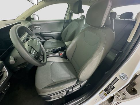 Used 2025 Kia K4 FWD image 13