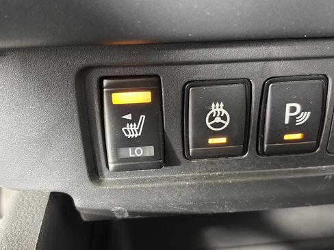Used 2023 Nissan Frontier SV w/ SV Convenience Package AWD/4WD image 28