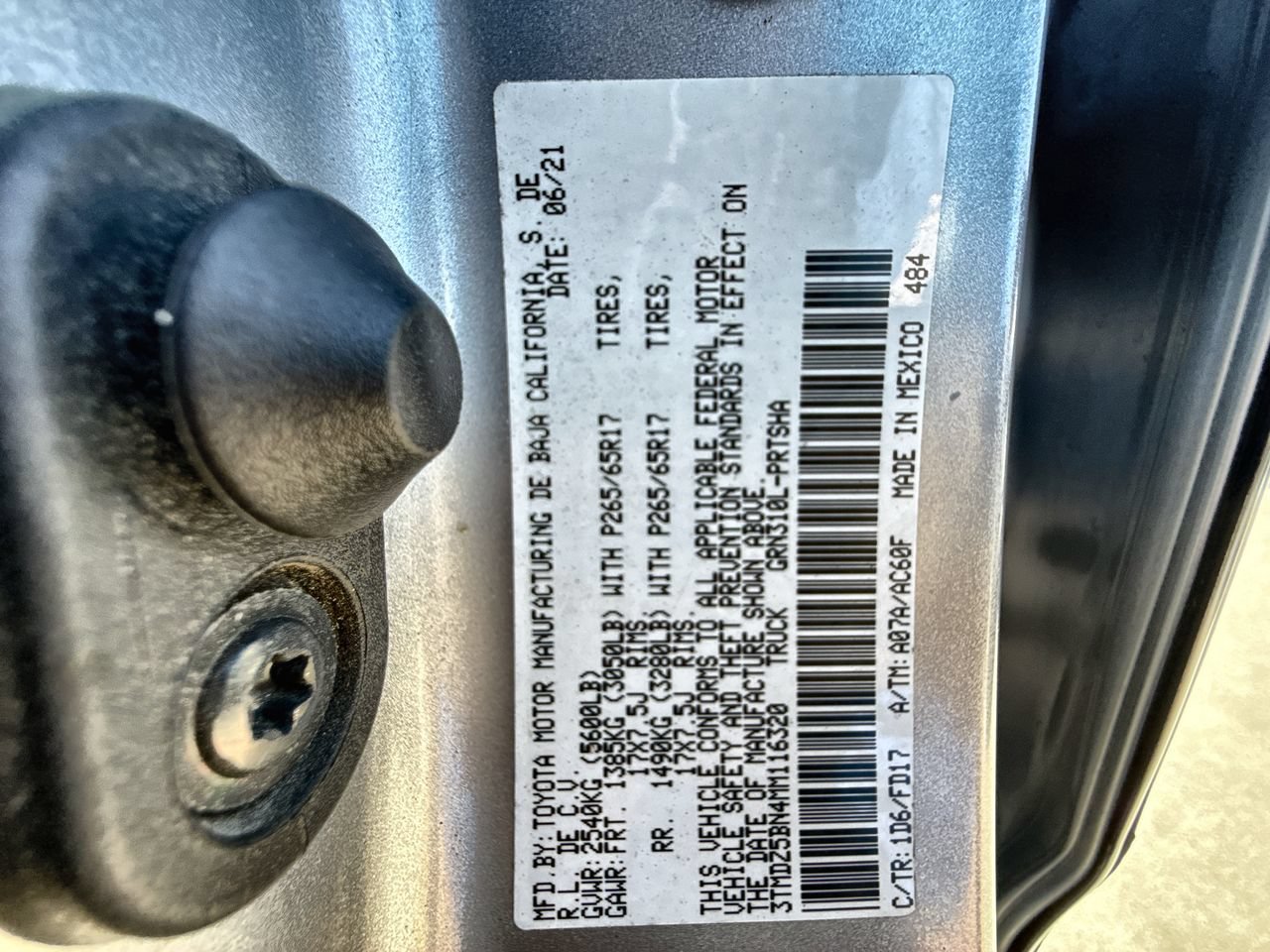 Used 2021 Toyota Tacoma TRD Sport w/ Technology Package AWD/4WD image 32