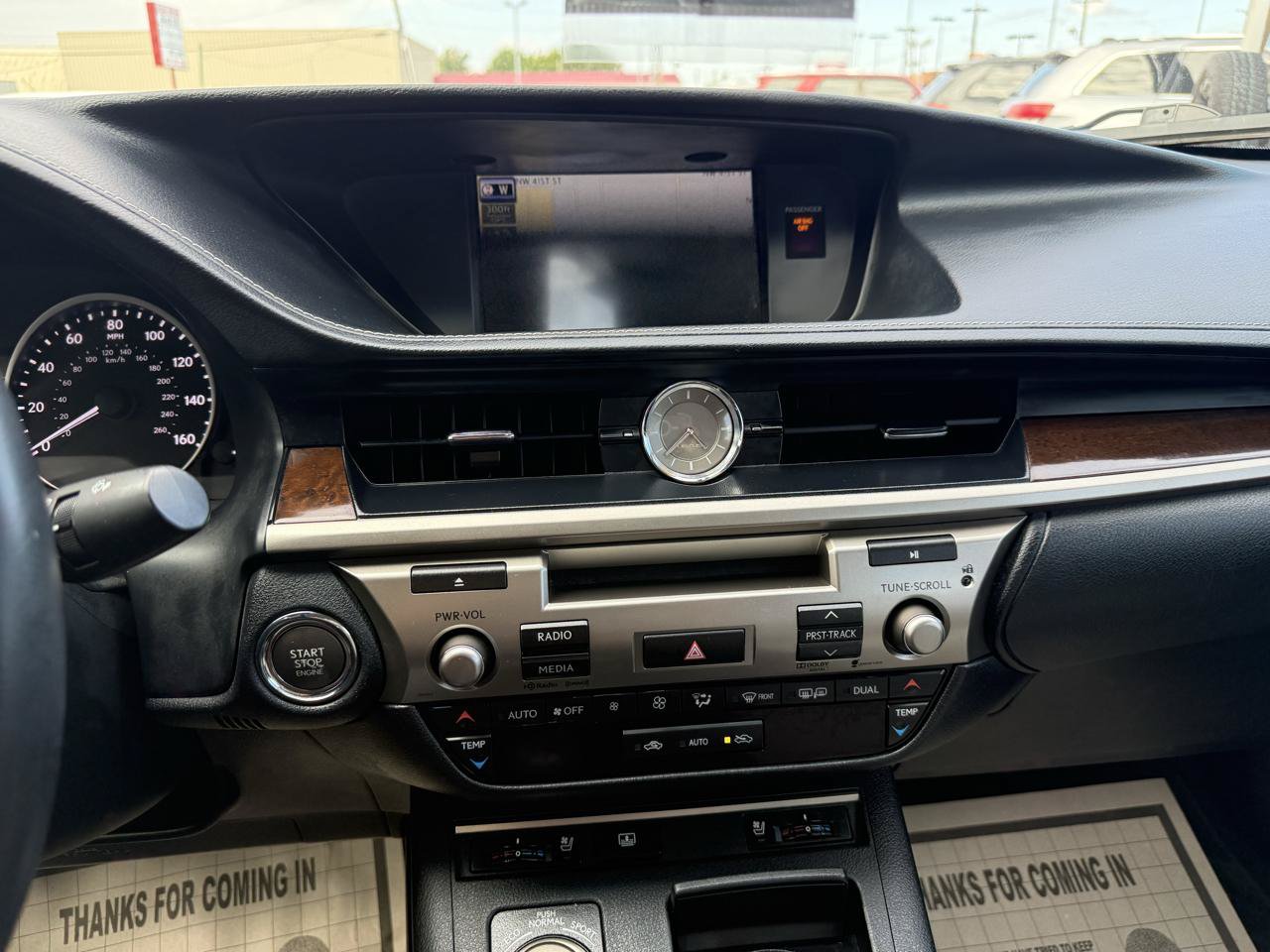 Used 2014 Lexus ES 350 w/ Luxury Package FWD image 18