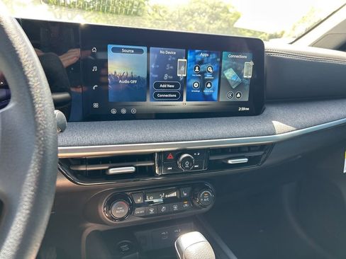 New 2026 Nissan Kicks SV w/ SV Premium Package FWD image 30