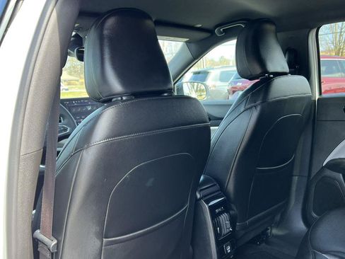 Used 2025 Jeep Compass Limited AWD/4WD image 29