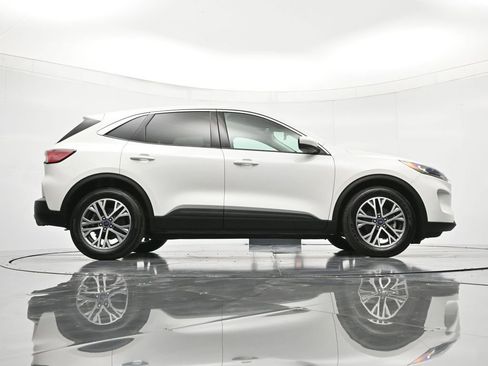 Used 2022 Ford Escape SEL w/ Technology Package FWD image 38