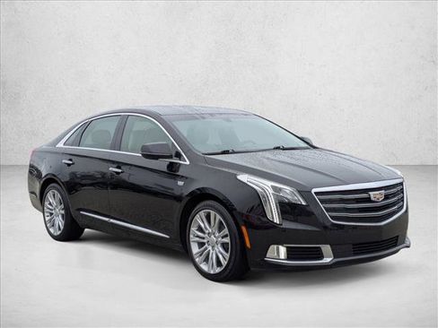 Used 2019 Cadillac XTS Luxury image 3