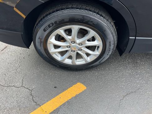 Used 2018 Chevrolet Equinox LT image 32