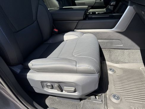 Used 2026 Toyota Tundra Platinum image 34