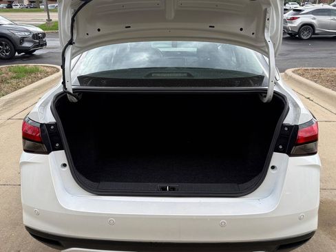 Used 2024 Nissan Versa SV image 21