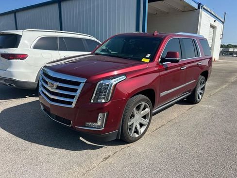 Used 2017 Cadillac Escalade Premium Luxury AWD/4WD image 7