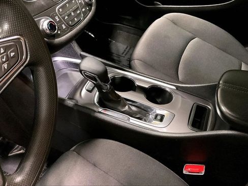 Used 2024 Chevrolet Malibu LT FWD image 17