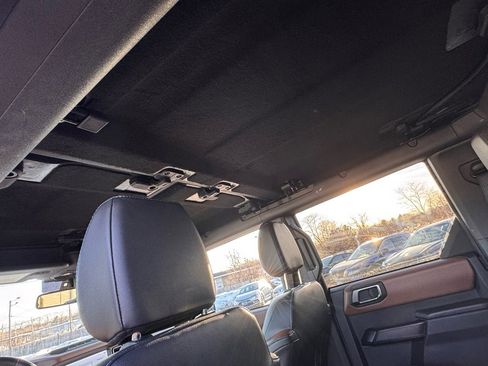 Used 2024 Ford Bronco Outer Banks image 11