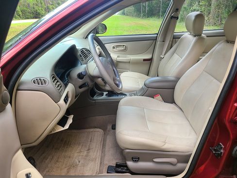 Used 2001 Oldsmobile Intrigue GL w/ Premium Leather Pkg image 14