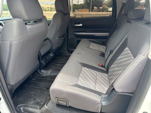 Used 2018 Toyota Tundra SR5 RWD image 11