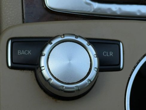 Used 2013 Mercedes-Benz C 250 Sedan image 36