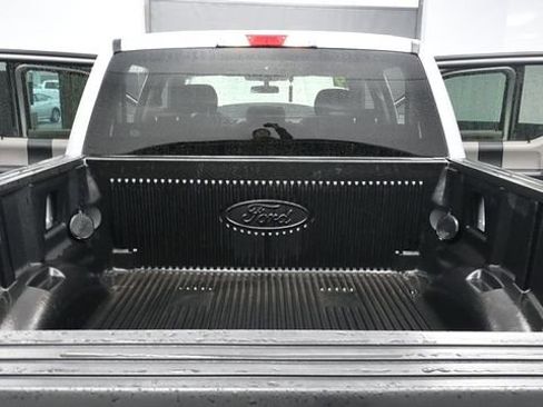 Used 2019 Ford F150 XL w/ Equipment Group 101A Mid AWD/4WD image 17