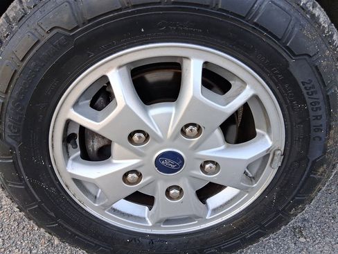 Used 2016 Ford Transit 250 130 Low Roof image 34