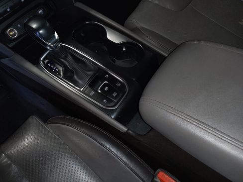 Used 2020 Hyundai Santa Fe Limited w/ Cargo Package image 26