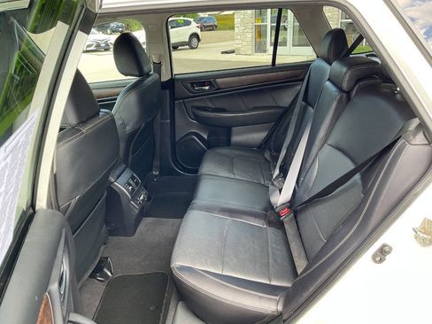 Used 2018 Subaru Outback 2.5i Limited w/ Popular Package #2 image 27