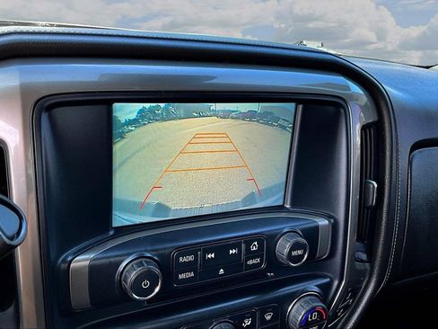 Used 2017 Chevrolet Silverado 1500 High Country RWD image 17