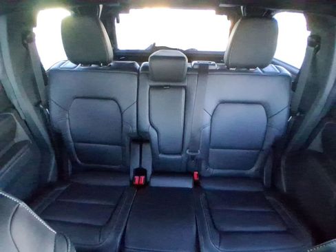 New 2026 Ford Bronco Outer Banks w/ Sasquatch Package AWD/4WD image 12