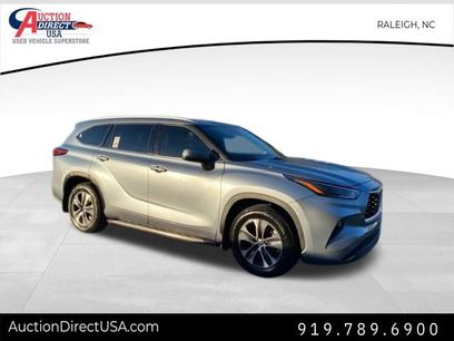 Used 2022 Toyota Highlander XLE