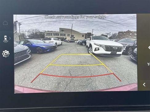 Certified 2025 Hyundai Elantra Limited image 28