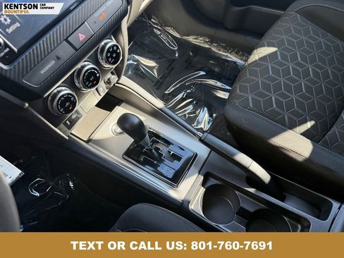 Used 2025 Mitsubishi Outlander Sport AWD image 25