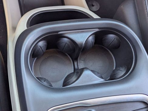 Used 2023 Chrysler Pacifica Touring-L image 25