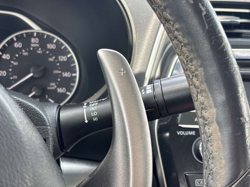 Used 2016 Nissan Maxima SR FWD image 25