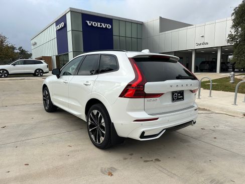 Used 2026 Volvo XC60 B5 Plus w/ Protection Package Premier AWD/4WD image 4