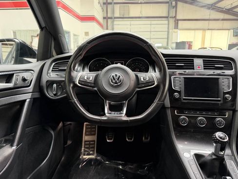 Used 2017 Volkswagen GTI Sport FWD image 21