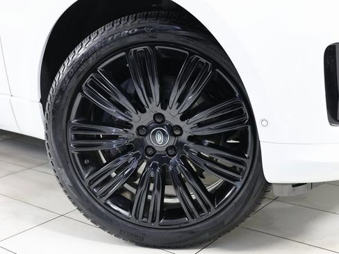 Used 2020 Land Rover Range Rover Sport HSE Dynamic image 14