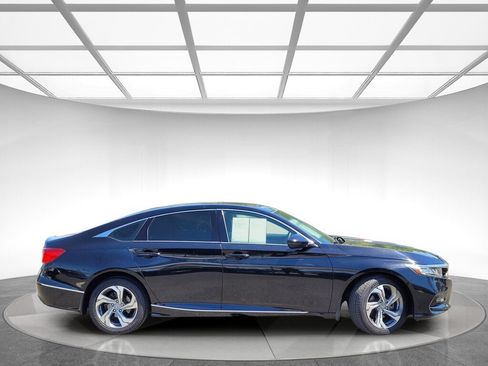 Certified 2018 Honda Accord EX-L image 2