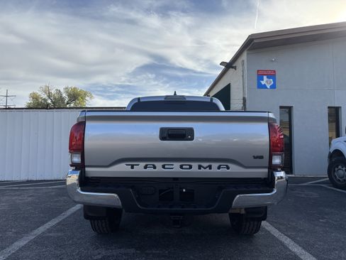 Used 2022 Toyota Tacoma SR5 image 7