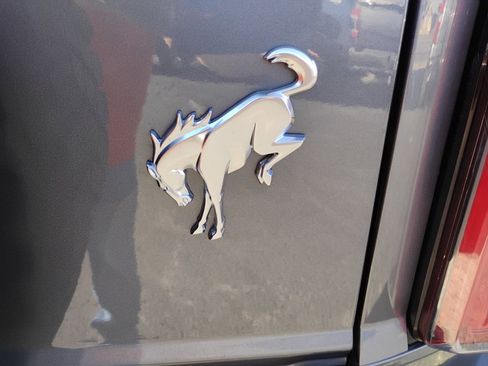 Used 2024 Ford Bronco Outer Banks w/ Sasquatch Package image 11