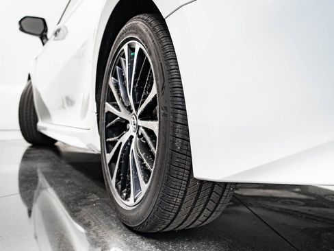 Used 2018 Toyota Camry SE image 47