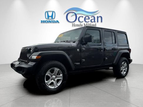 Used 2021 Jeep Wrangler Unlimited Sport AWD/4WD image 7